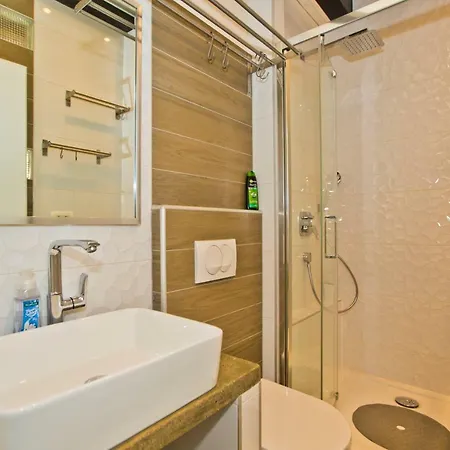St. Stephen's Square Apartment