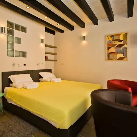 St. Stephen's Square Apartment