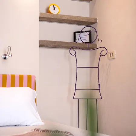 St. Stephen's Square Apartman *